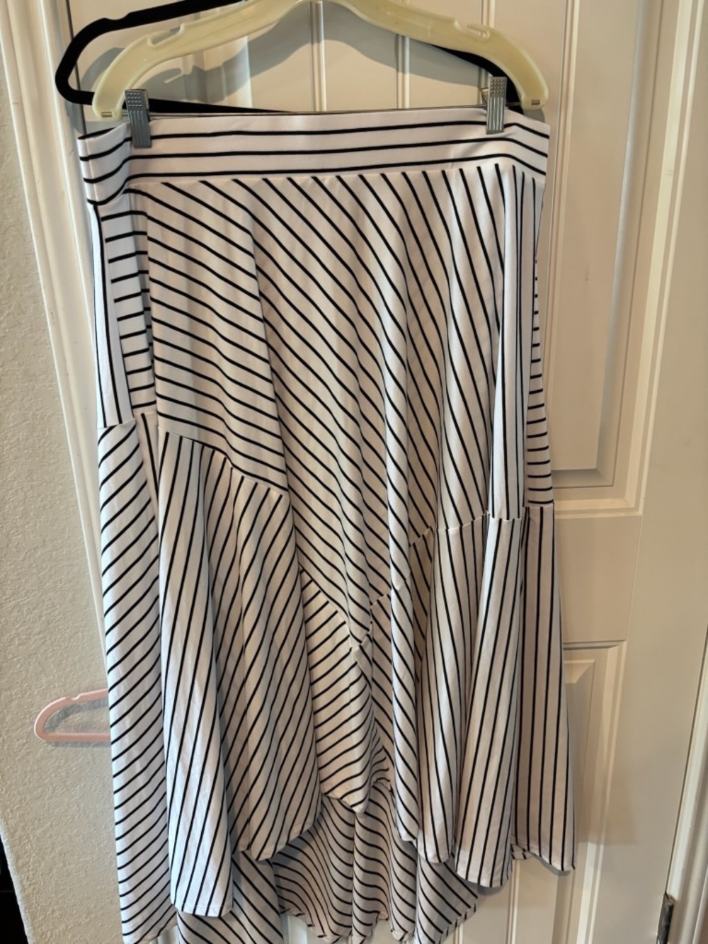 Hi/low maxi skirt